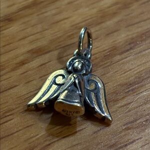 New James Avery Angel of Peace Charm